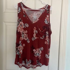 Women’s tank xxl color rust with flowers Maurice’s